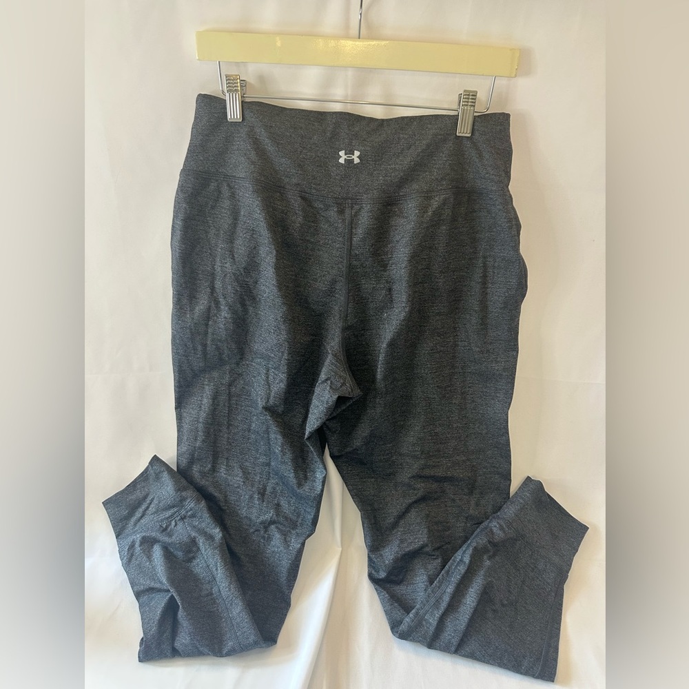 Under Armour women’s large jogger pants